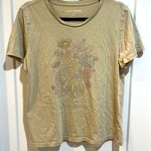 Floral Graphic Lucky T-shirt